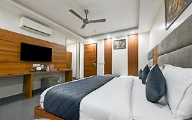 Kelvish Hotel- Delhi Airport